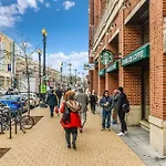 Charming 2Bd1Ba In Hip Area - Near Metro