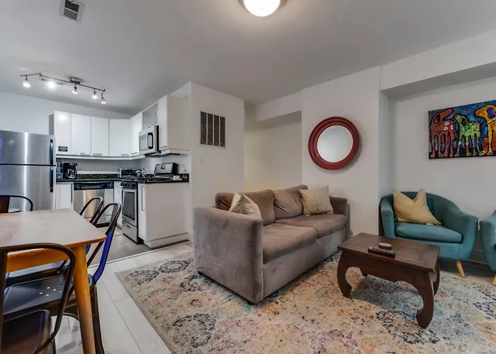 Charming 2Bd1Ba In Hip Area - Near Metro