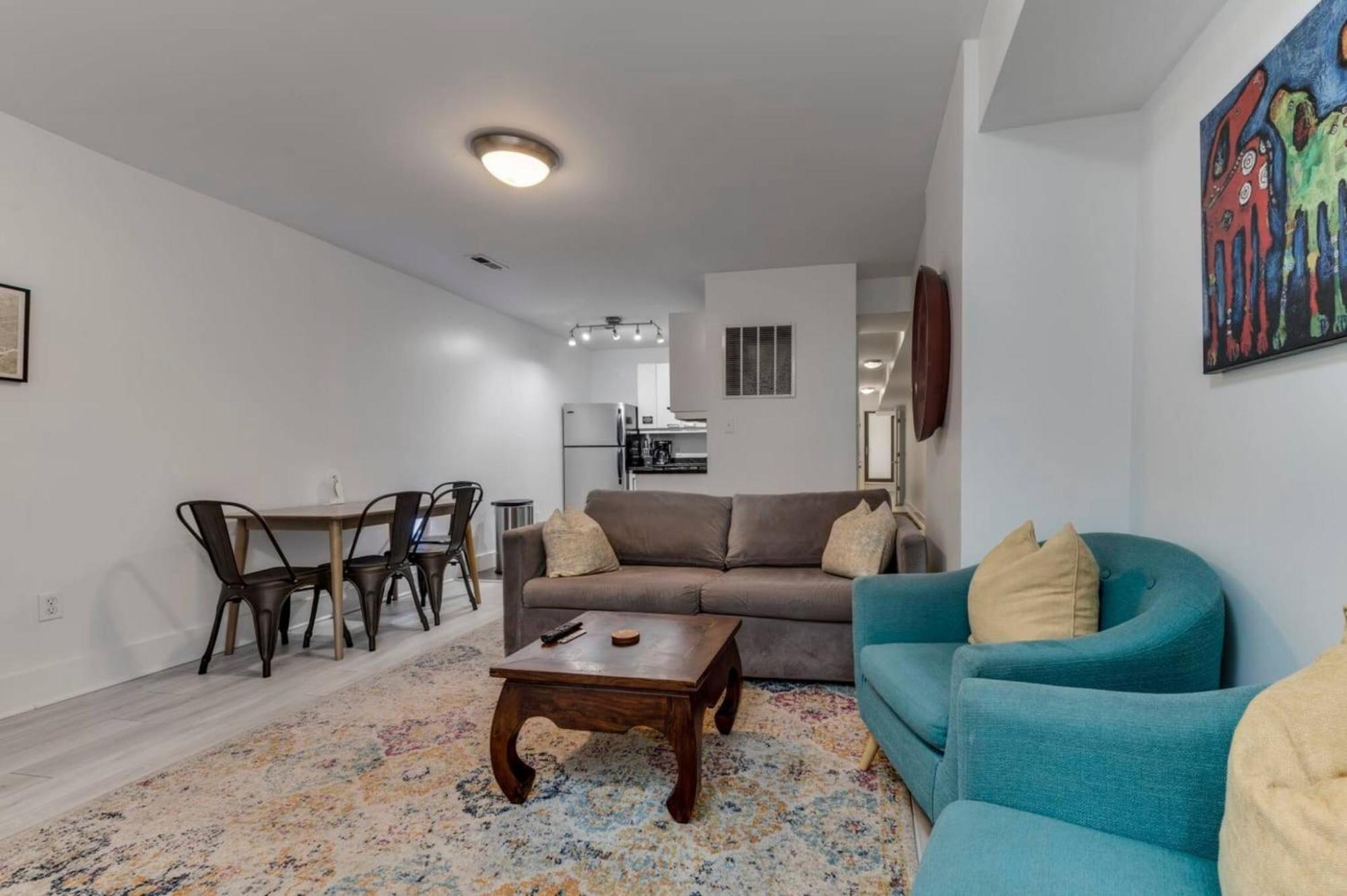 Charming 2bd1ba In Hip Area - Near Metro