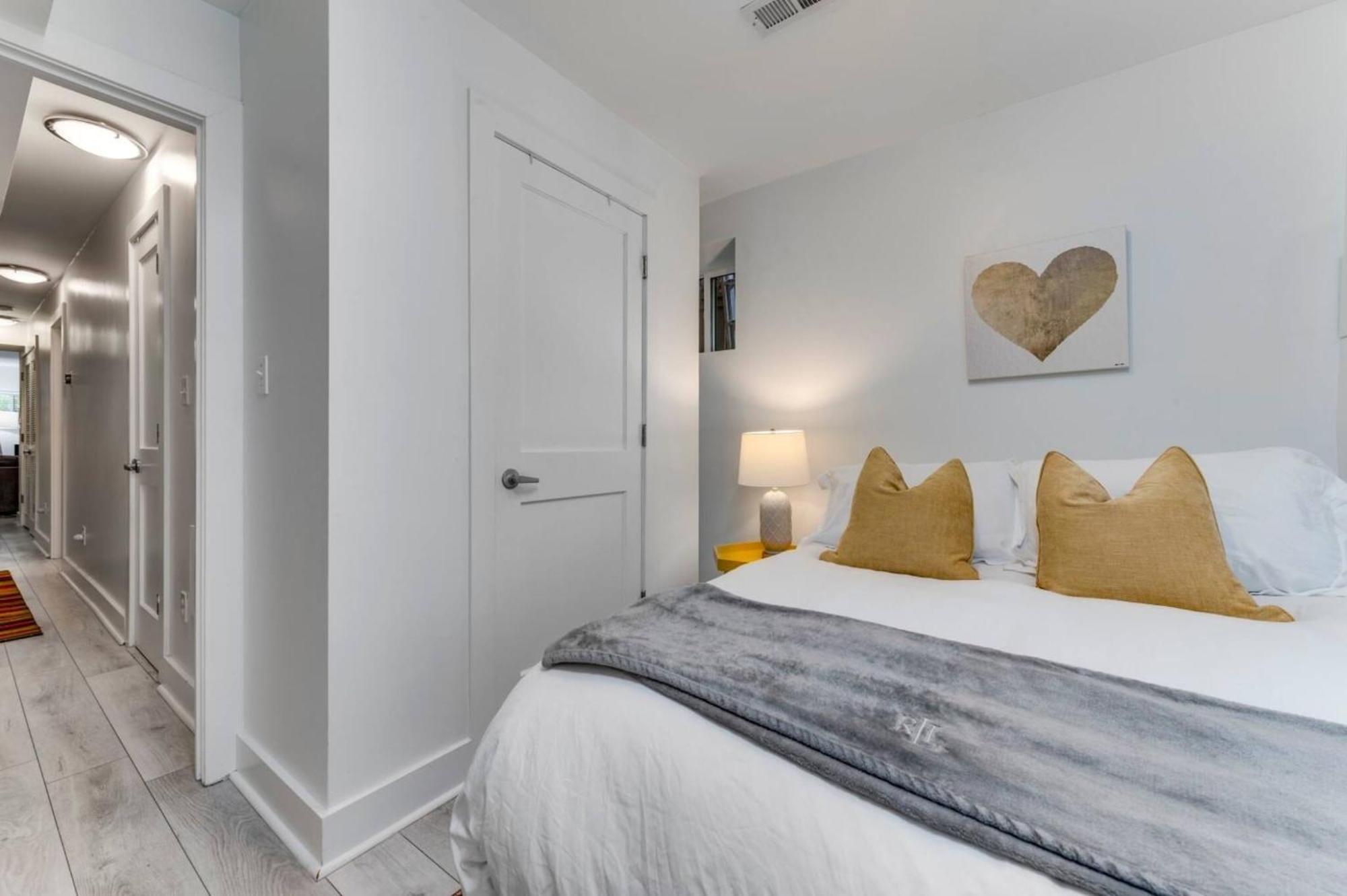 Apartment Charming 2bd1ba In Hip Area - Near Metro